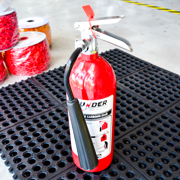 Extintor Cilindro de Aluminio de CO2 Badger Rojo … 5 lb - 3